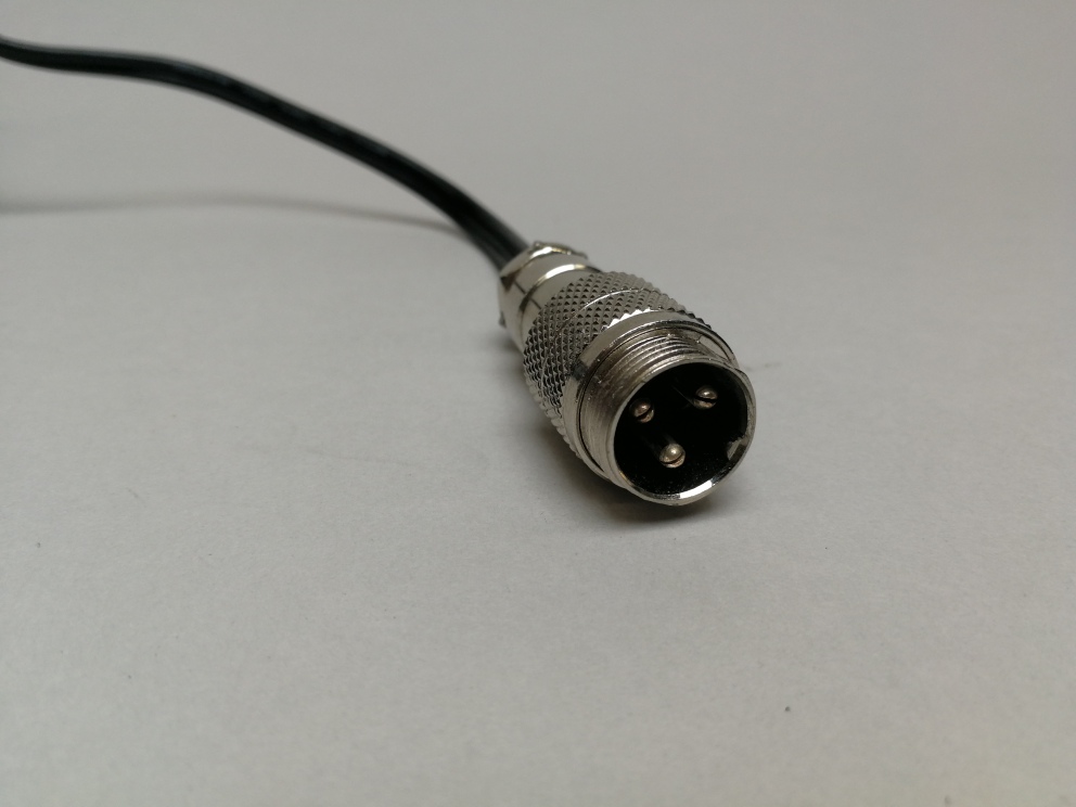 Nabíječka baterie LiFePo4 (12 V)